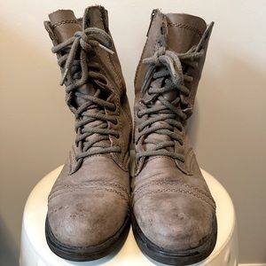 Steve Madden Boots